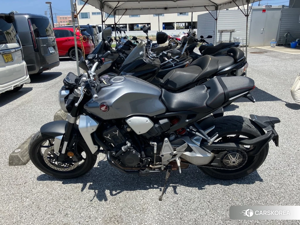 Проданный Honda CB1000R 2019 из Японии, фото 2