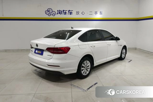 Volkswagen Lavida 2020 Белый из Китая