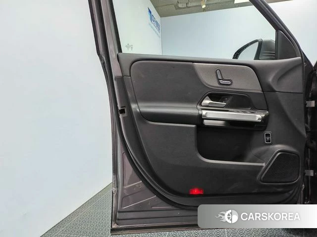 Mercedes-Benz GLB id 4209280 из Китая