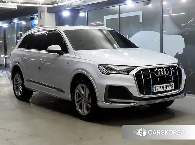 Audi Q7 (4M) 2021 Белый из Кореи