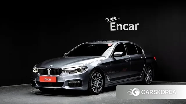 BMW 5 Series (G30) 2018 Цвет галактики из Кореи