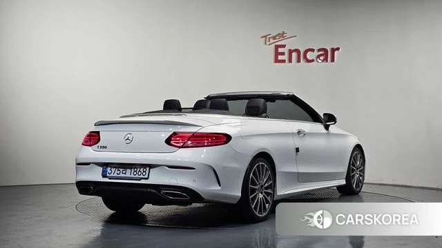 Mercedes-Benz C-Class W205 2022 Белый из Кореи