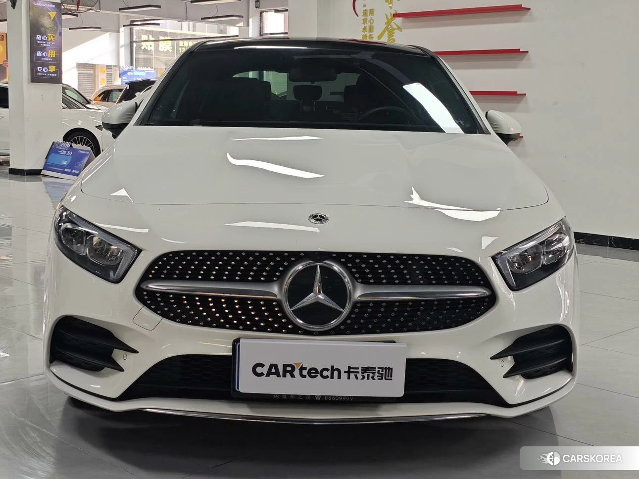 Mercedes-Benz Class A 2022 Белый из Китая