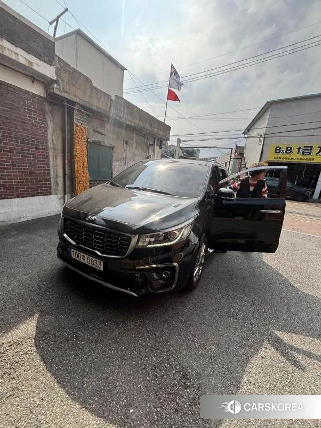 Kia The New Carnival 2018 Черный из Кореи