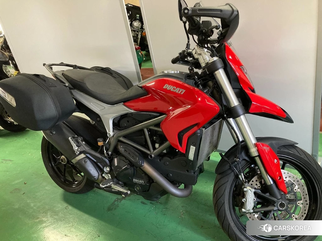 Проданный Ducati HYPERSTRADA 2014 из Японии