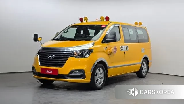 Hyundai The New Grand Starex 2018 Желтый из Кореи