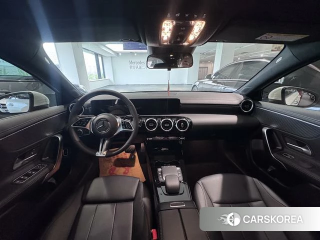 Mercedes-Benz Class A 2023 Белый из Китая