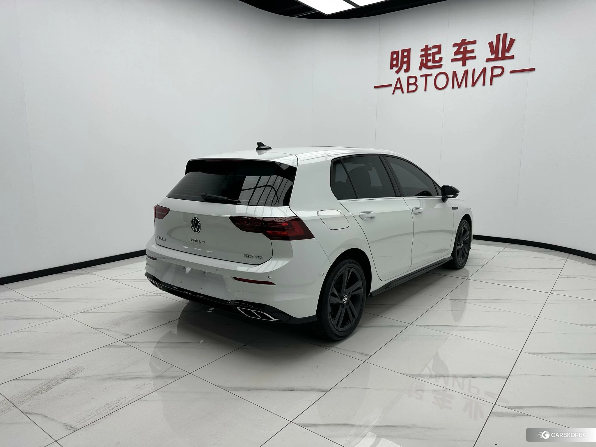 Volkswagen Golf 2022 Белый из Китая