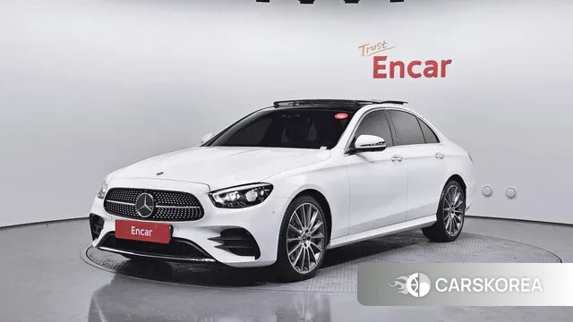 Mercedes-Benz E-Class W213 2022 Белый из Кореи