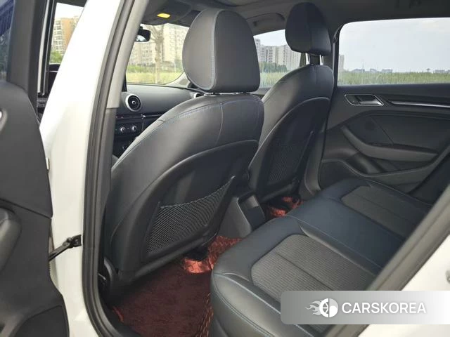 Audi A3 2019 Белый из Китая