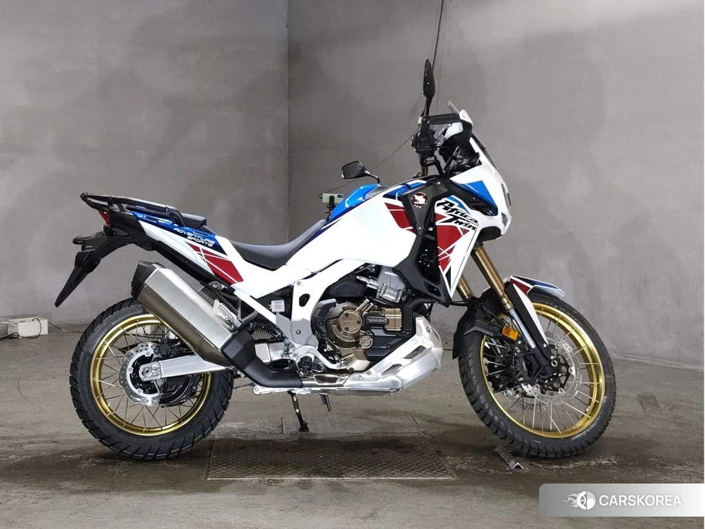 Проданный Honda CRF1100L AFRICA TWIN ADV ES DCT 2024 из Японии