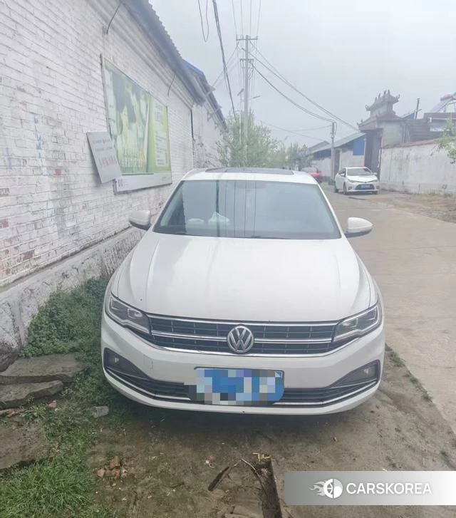 Volkswagen Bora 2020 Белый из Китая