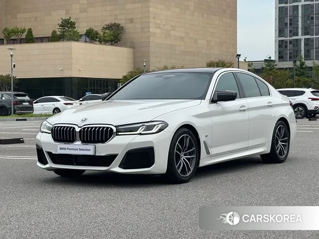 BMW 5 Series (G30) 2022 Белый из Кореи