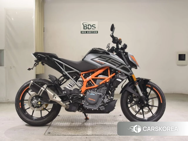 KTM 250 DUKE 2021 из Японии