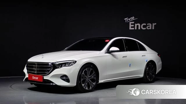 Mercedes-Benz E-Class W214 2026 Белый из Кореи