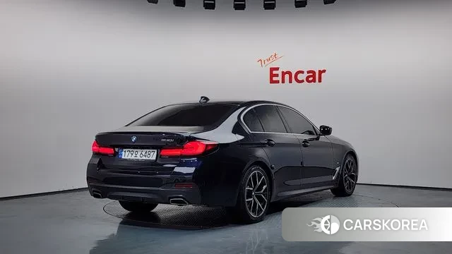 BMW 5 Series (G30) 2023 Черный из Кореи