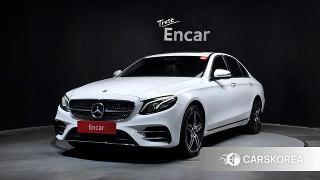 Mercedes-Benz E-Class W213 2018 Белый из Кореи