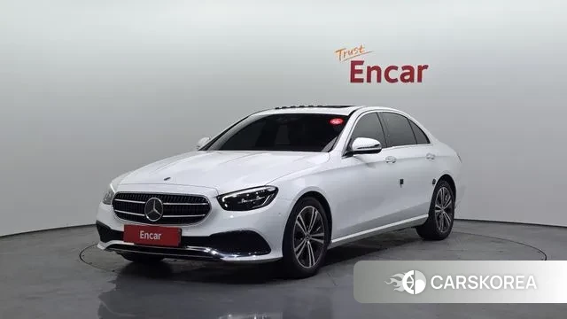 Mercedes-Benz E-Class W213 2021 Белый из Кореи