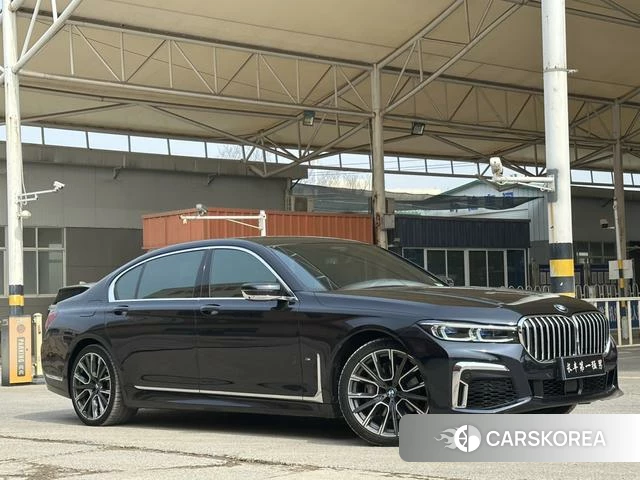 BMW 7 series 2023 Черный из Китая