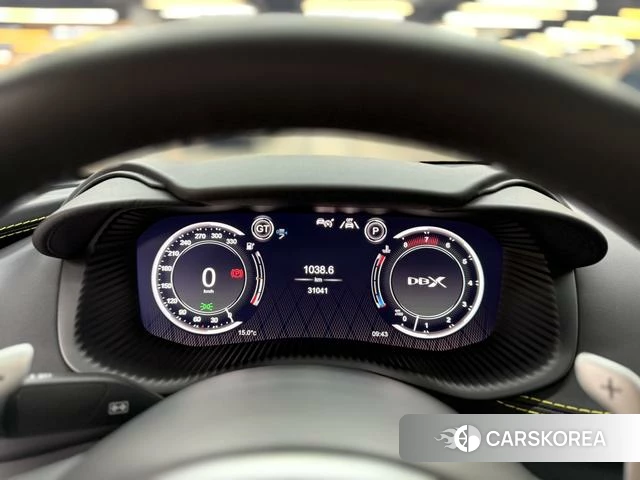 Aston Martin DBX 2023 Синий из Китая