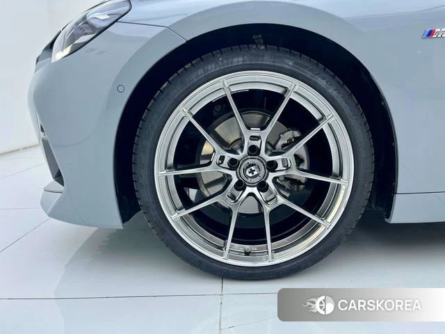 BMW 2 series (imported) 2025 Темно-серый из Китая