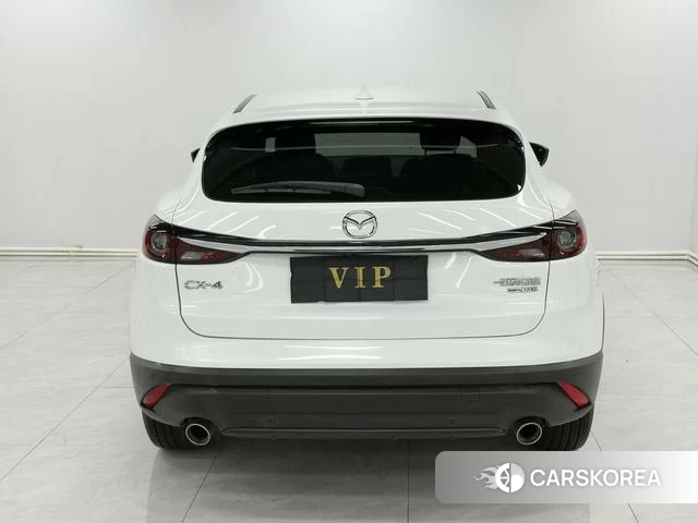 Mazda CX-4 2022 Белый из Китая