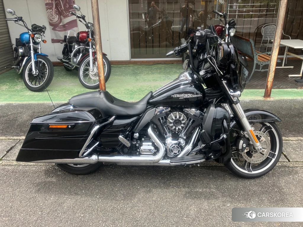 Проданный Harley-Davidson Street Glide FLHXS1690 2015 из Японии