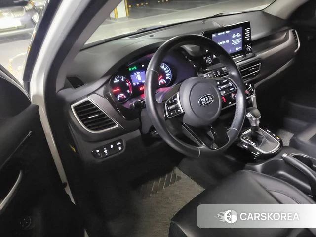 Kia Seltos 2019 Белый из Кореи