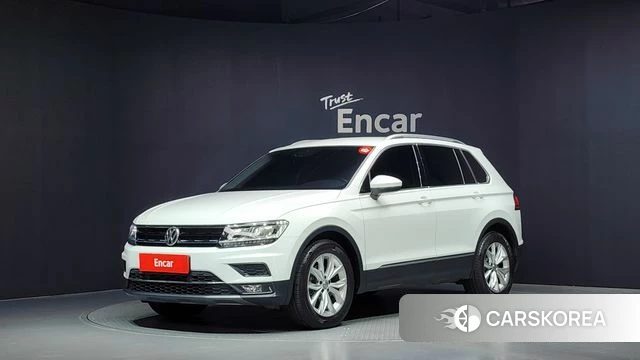 Volkswagen Tiguan second Generation 2020 Белый из Кореи