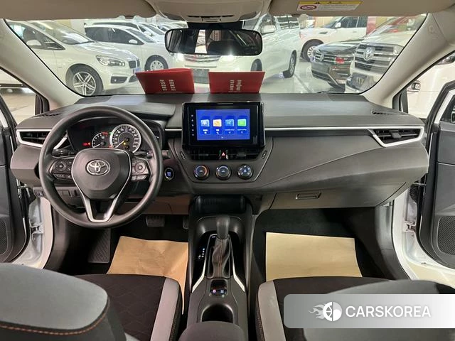 Toyota Corolla 2023 Белый из Китая