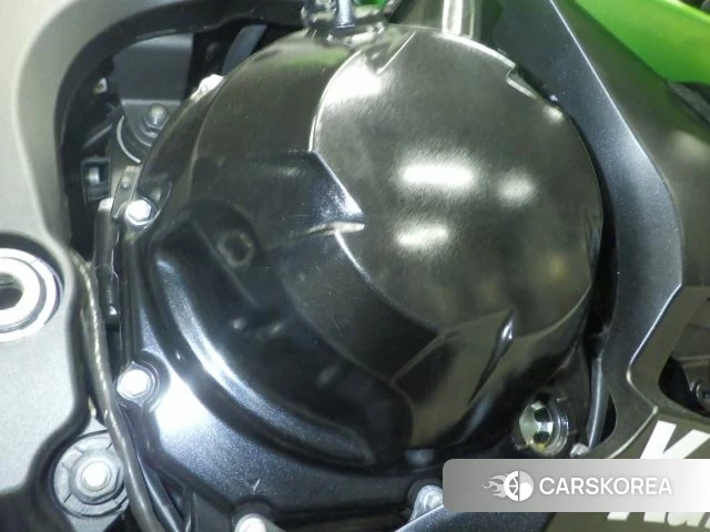 Engine photo