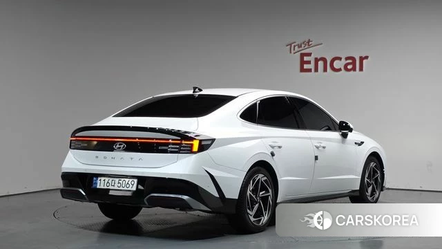 Hyundai Sonata D Edge Hybrid (DN8) 2023 Белый из Кореи