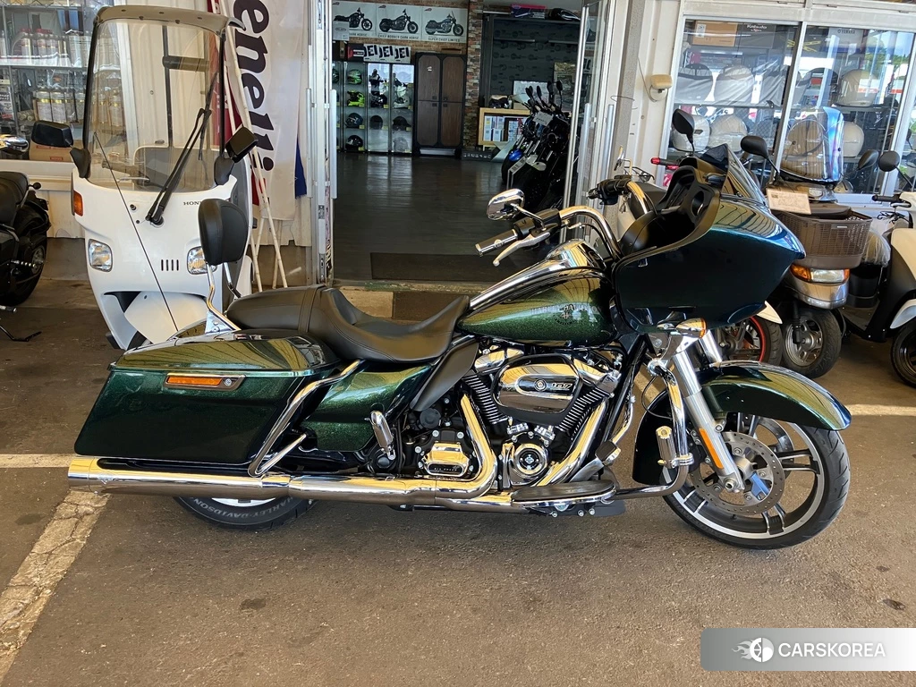 Проданный Harley-Davidson Road Glide FLTRX1580 2018 из Японии
