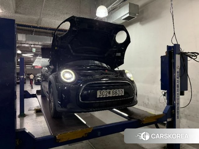 Mini Cooper 2022 Черный из Кореи