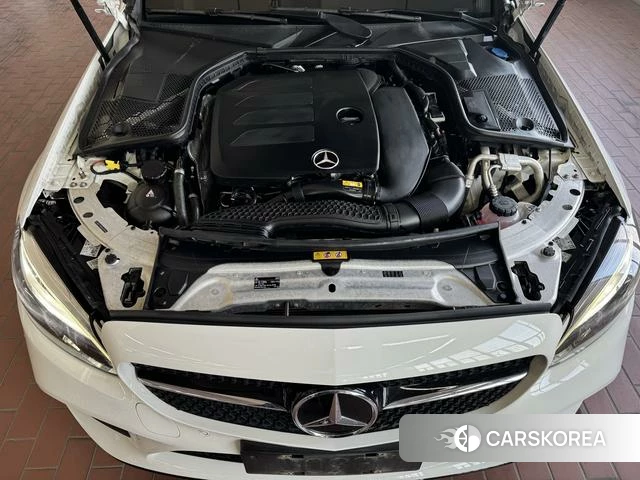 Mercedes-Benz Class C 2021 Белый из Китая