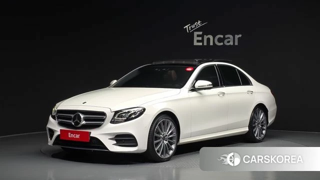 Mercedes-Benz E-Class W213 2019 Белый из Кореи