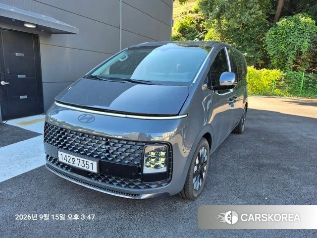 Hyundai Staria 2025 Серебряный из Кореи