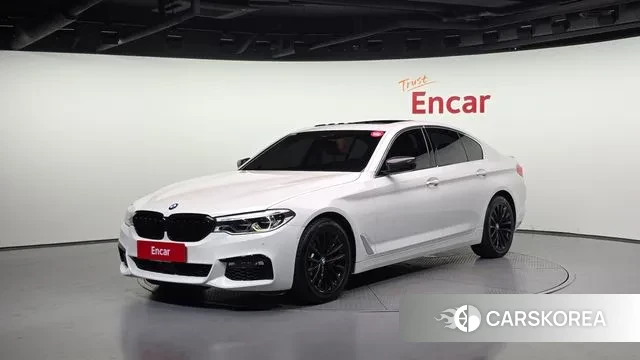 BMW 5 Series (G30) 2018 Белый из Кореи