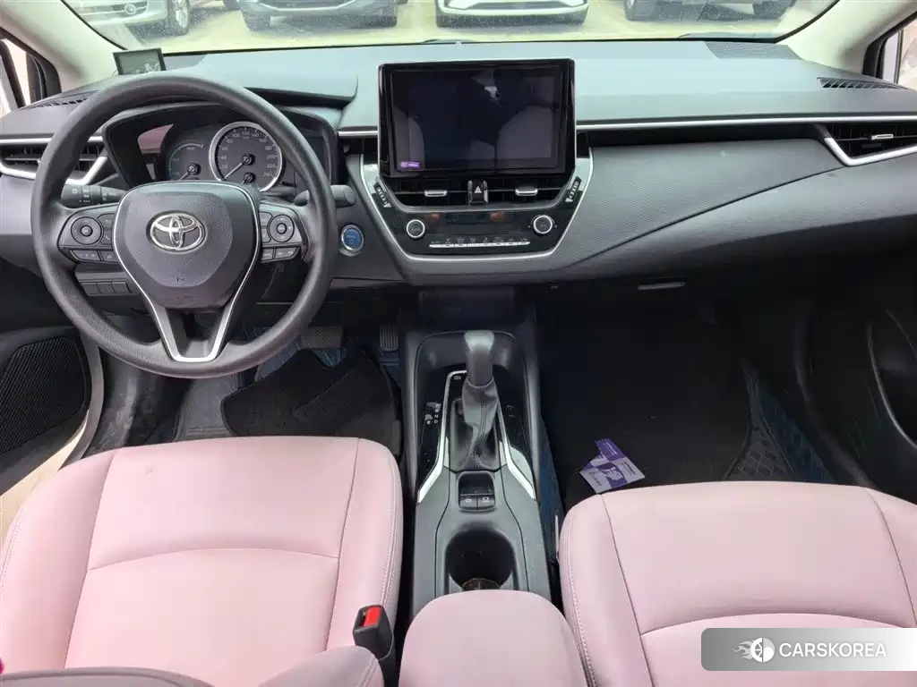 Toyota Corolla 2023 Белый из Китая