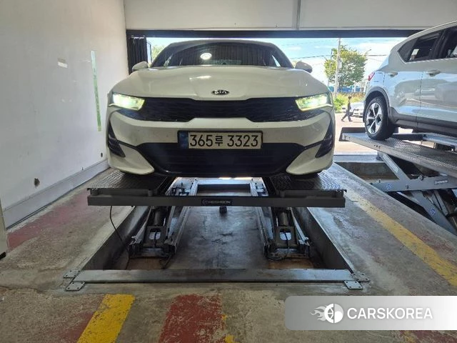Kia K5 3rd generation 2021 Белый из Кореи