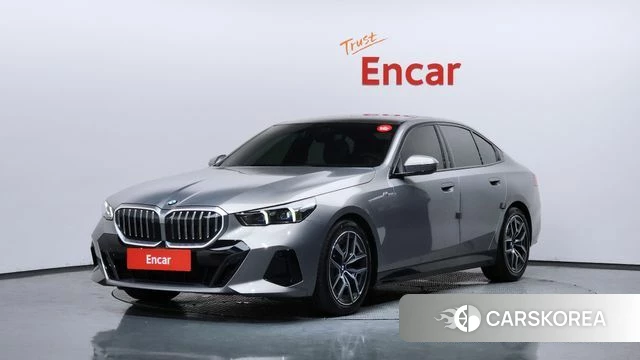 BMW 5 Series (G60) 2025 Коричневый из Кореи