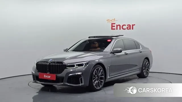 BMW 7 Series (G11) 2020 Серебристо-серый из Кореи