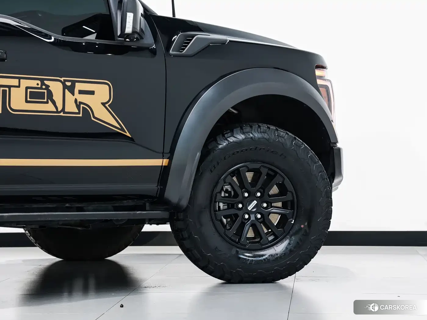 Ford F-150 Raptor 2026 Черный из Китая