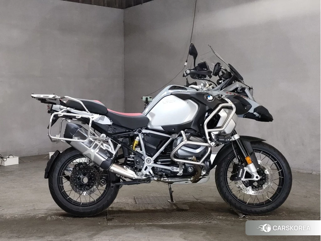 Проданный BMW R1250GS ADVENTURE 2023 из Японии