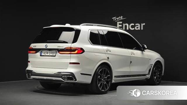 BMW X7 (G07) 2023 Белый из Кореи