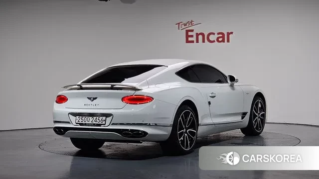 Bentley Continental GT 3rd Generation 2023 Белый из Кореи
