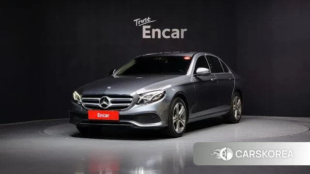 Mercedes-Benz E-Class W213 2018 Серый из Кореи