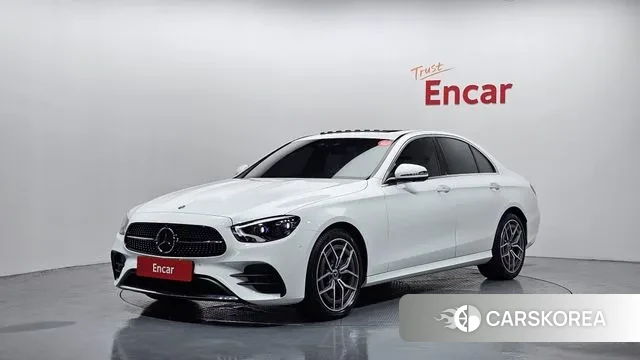 Mercedes-Benz E-Class W213 2022 Белый из Кореи