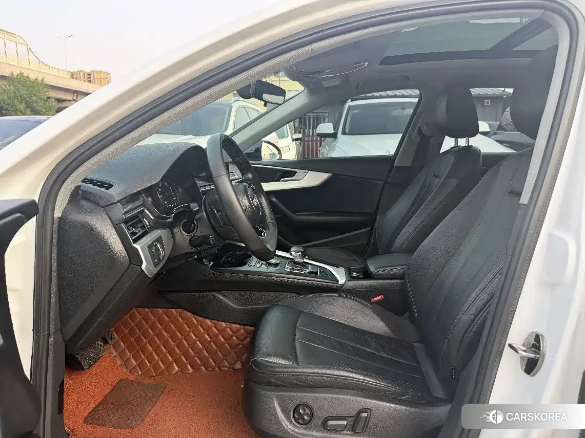 Audi A4L 2018 Белый из Китая