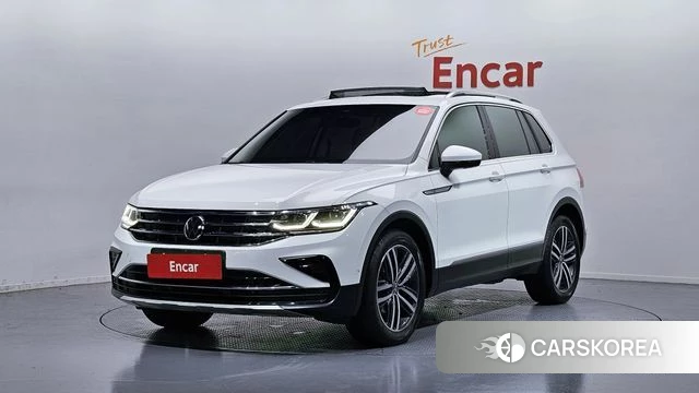 Volkswagen Tiguan second Generation 2022 Белый из Кореи